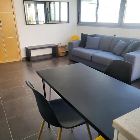 Apartment White Pearl