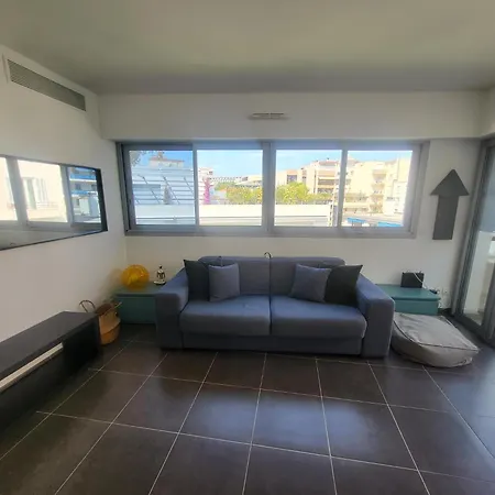 Apartment White Pearl